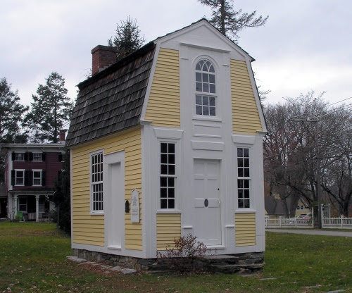 Dr. Hunt's Medical Office